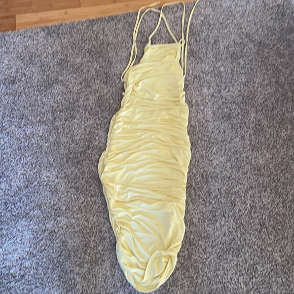 Misguided size 6 dress - Picture 4 of 4